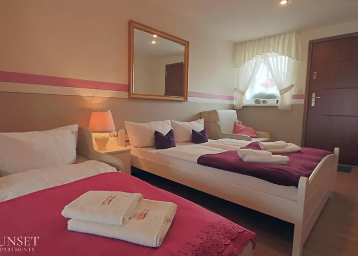 شقة Sunset - Z Ogrodem Grilem I Parkingiem! سفينويتشي